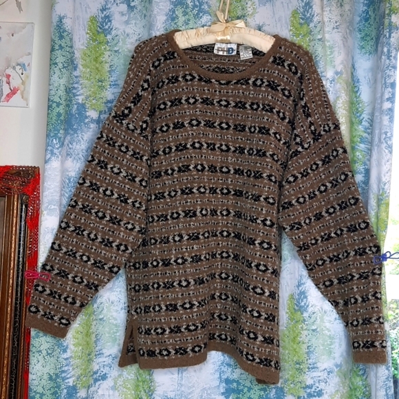 Sweaters - LARGE 90's  wool mix sweater natural colors